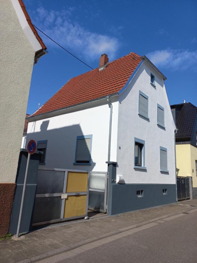 Wohnen Bi Villa Bohl-Iggelheim Exterior photo